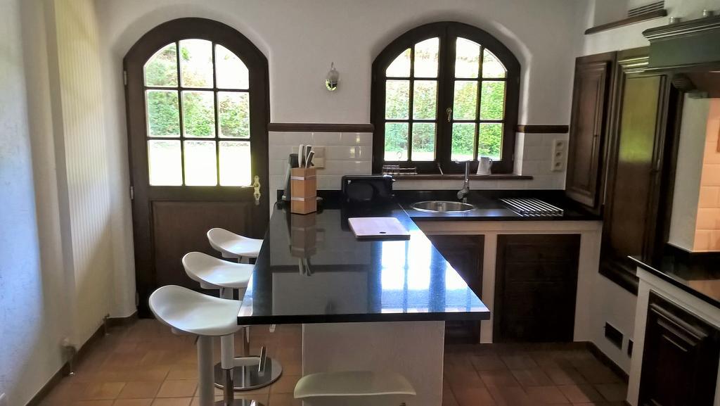 Villa Sous-Bois Marie Спа Екстериор снимка